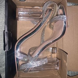 Fashionova rhinestone heels